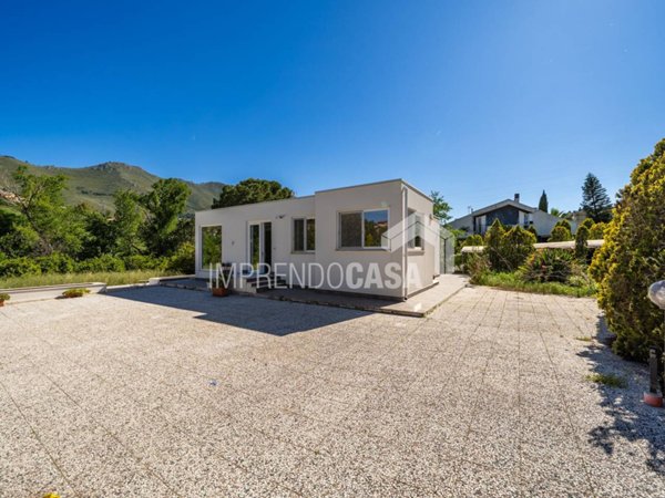 casa indipendente in vendita a Palermo in zona Altarello