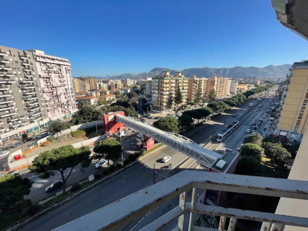 appartamento in vendita a Palermo in zona Uditore