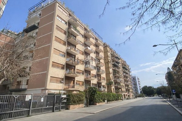 appartamento in vendita a Palermo in zona Libertà