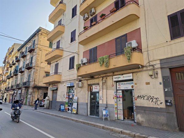 negozio in vendita a Palermo in zona Oreto