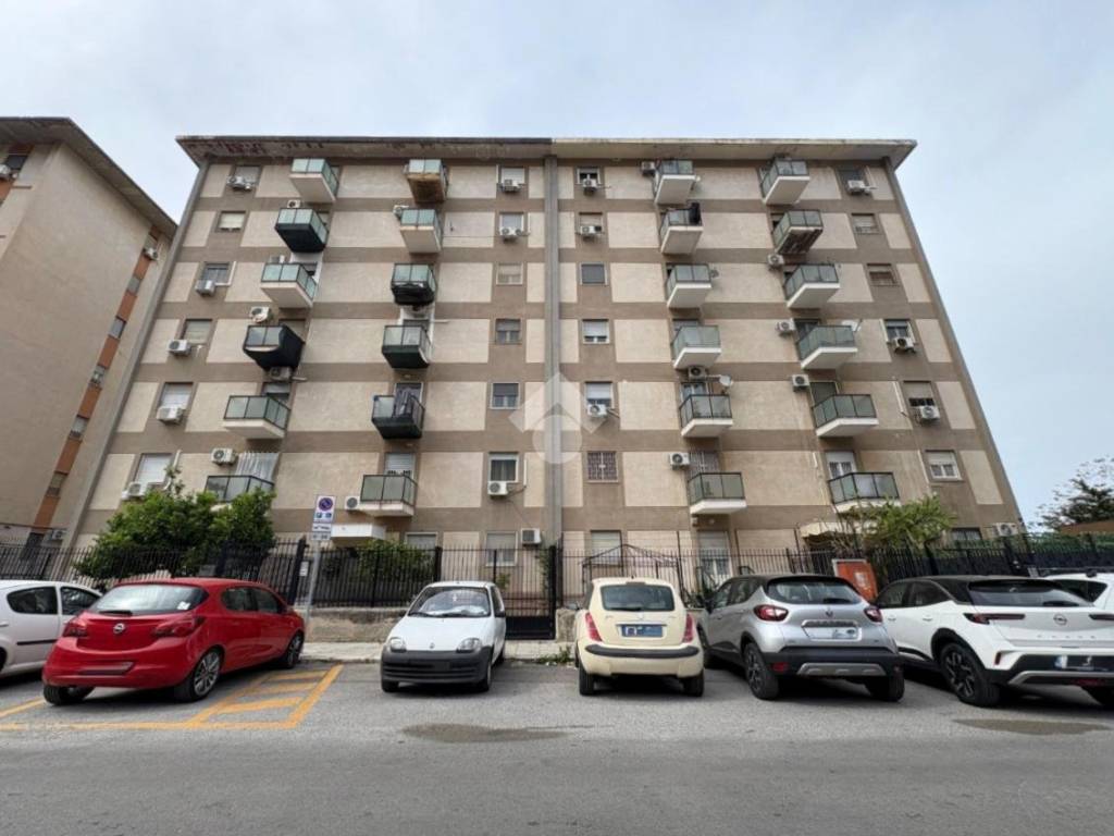 appartamento in vendita a Palermo in zona Baida