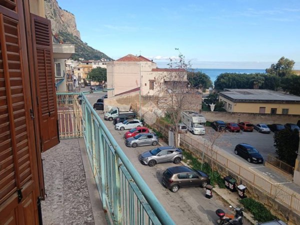 appartamento in vendita a Palermo in zona Arenella/Vergine Maria