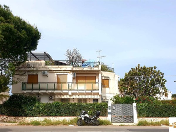 casa indipendente in vendita a Palermo in zona Mondello