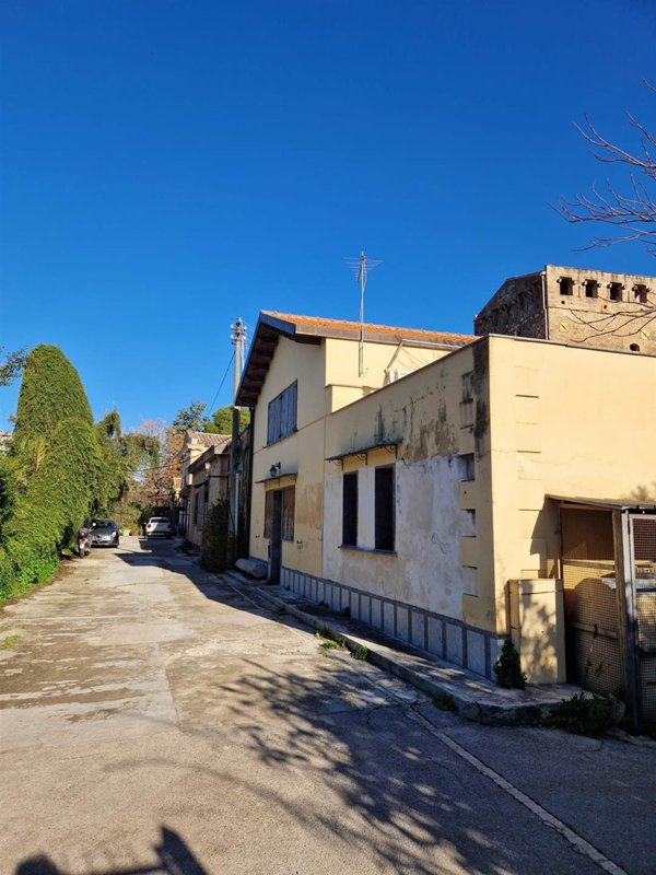 casa indipendente in vendita a Palermo in zona Oreto