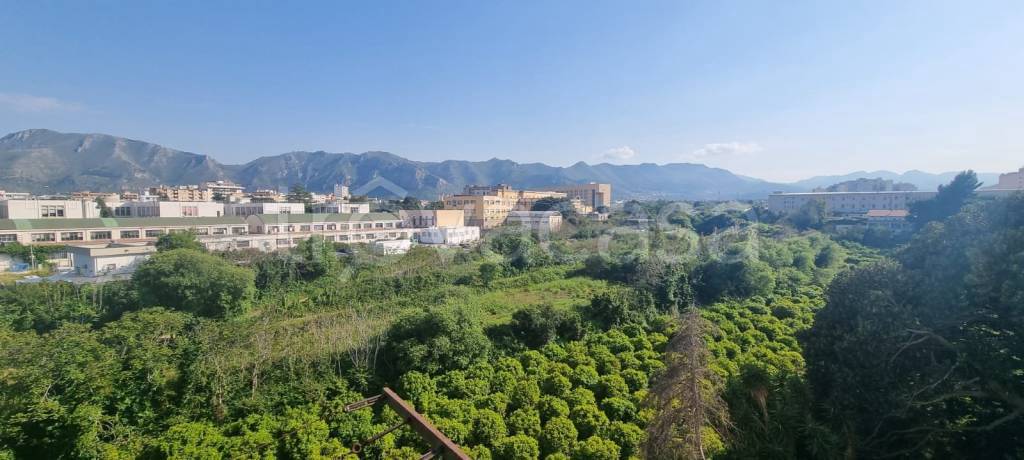 appartamento in vendita a Palermo in zona Politeama