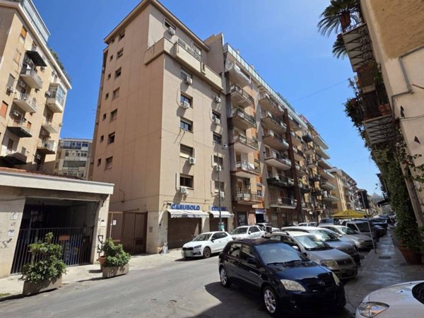 ufficio in vendita a Palermo