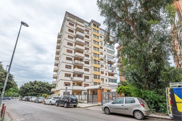appartamento in vendita a Palermo in zona Malaspina/Palagonia
