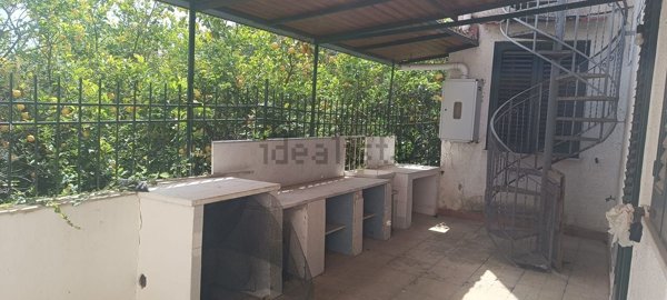 casa indipendente in vendita a Palermo in zona Mezzomonreale