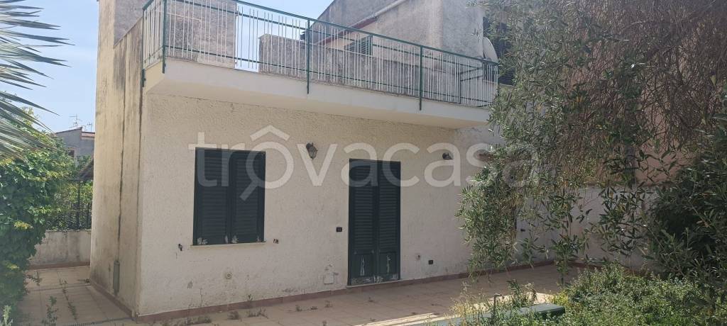 casa indipendente in vendita a Palermo in zona Mezzomonreale
