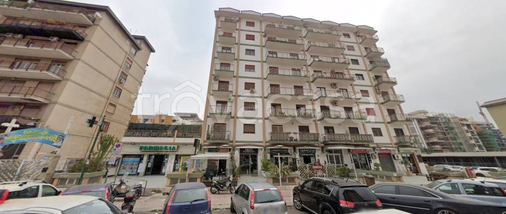 negozio in vendita a Palermo in zona Malaspina/Palagonia
