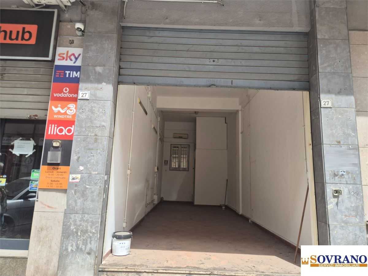 locale commerciale in vendita a Palermo