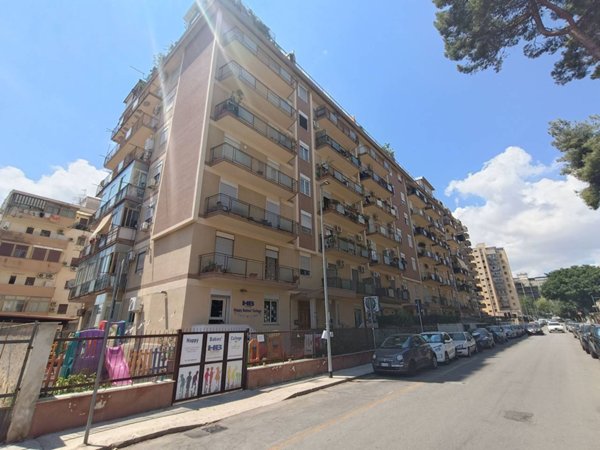 appartamento in vendita a Palermo in zona San Lorenzo