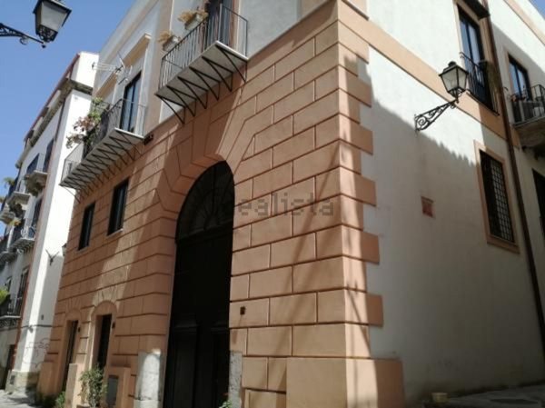 appartamento in vendita a Palermo in zona Centro storico