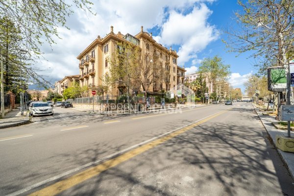 appartamento in vendita a Palermo in zona Libertà