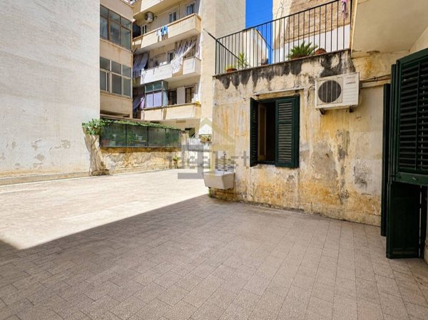 appartamento in vendita a Palermo in zona Oreto