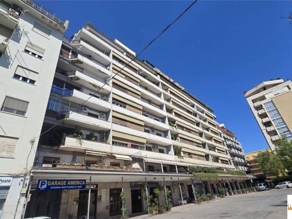 appartamento in vendita a Palermo in zona Libertà