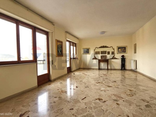 appartamento in vendita a Palermo in zona Malaspina/Palagonia