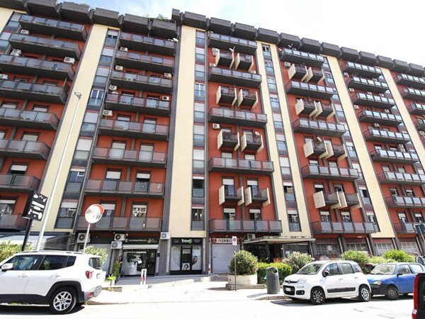 locale commerciale in vendita a Palermo in zona San Lorenzo