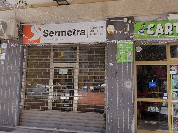 negozio in vendita a Palermo in zona Politeama