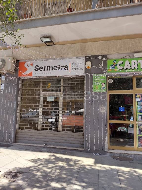 negozio in vendita a Palermo in zona Politeama
