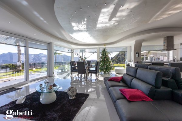 casa indipendente in vendita a Palermo in zona Mondello