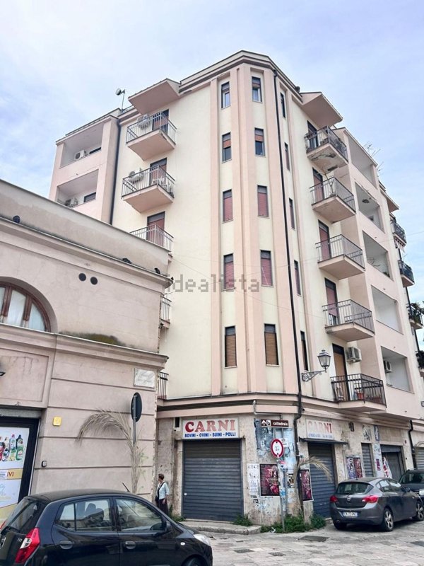 appartamento in vendita a Palermo in zona Centro storico