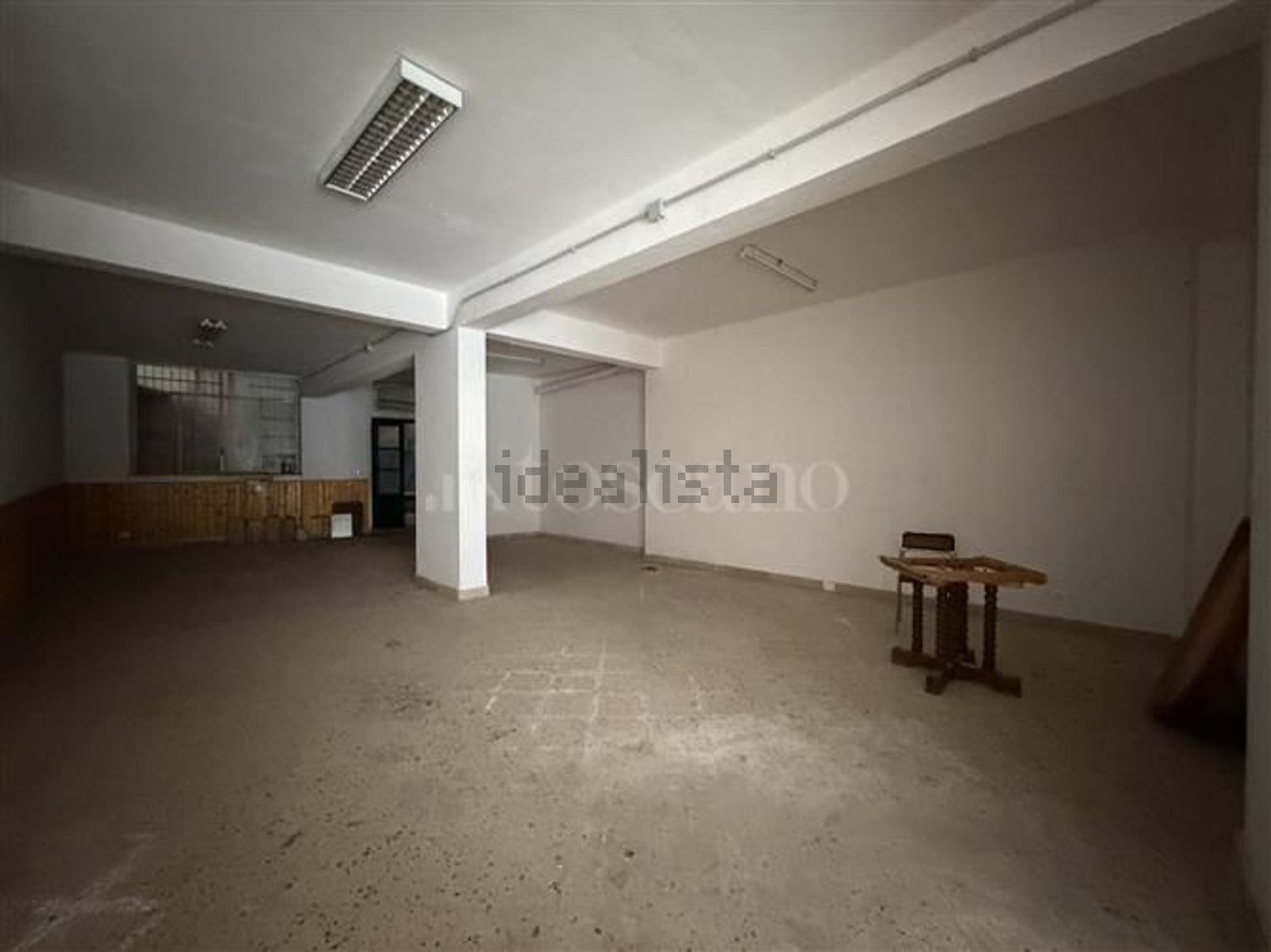 locale di sgombero in vendita a Palermo