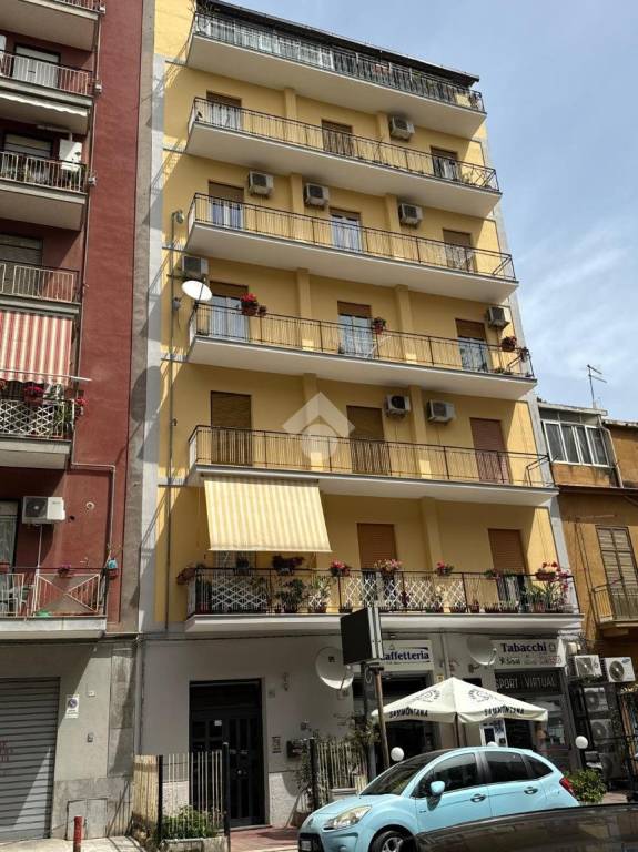 appartamento in vendita a Palermo in zona Zisa