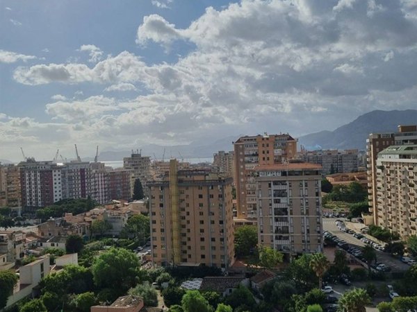 appartamento in vendita a Palermo in zona Montepellegrino