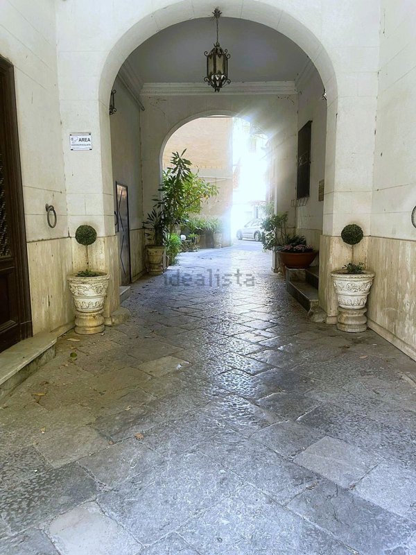appartamento in vendita a Palermo in zona Politeama