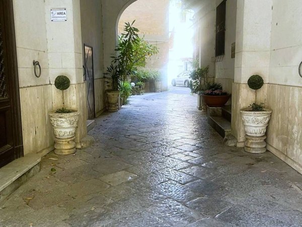 appartamento in vendita a Palermo in zona Politeama