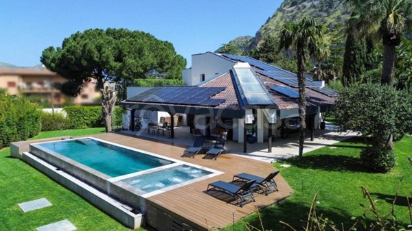 casa indipendente in vendita a Palermo in zona Pallavicino