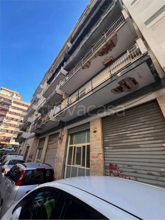 ufficio in vendita a Palermo in zona Libertà