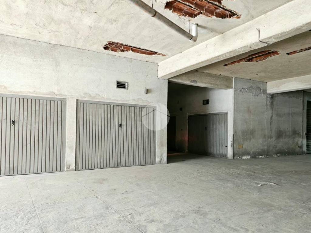 locale di sgombero in vendita a Palermo in zona Oreto