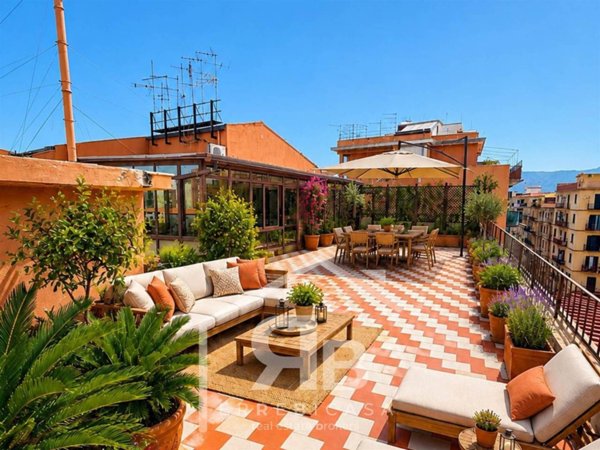 appartamento in vendita a Palermo in zona Malaspina/Palagonia