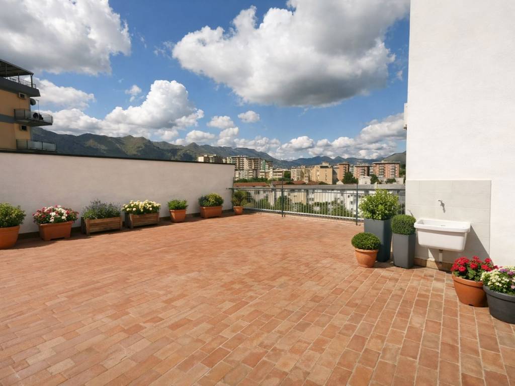 appartamento in vendita a Palermo in zona Montegrappa / Santa Rosalia