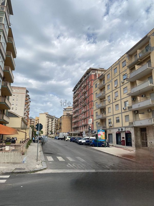 appartamento in vendita a Palermo in zona Montegrappa / Santa Rosalia