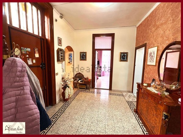 appartamento in vendita a Palermo in zona Zisa