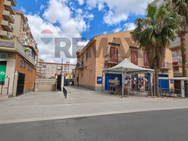 casale in vendita a Palermo in zona Croceverde