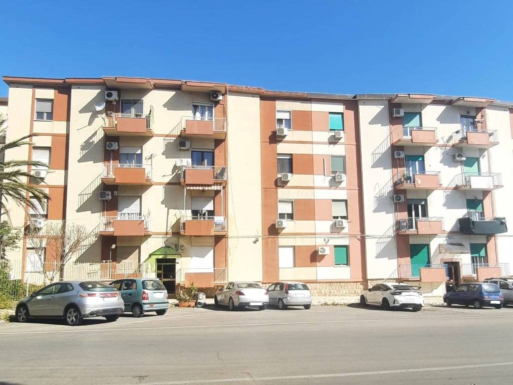 appartamento in vendita a Palermo in zona Chiavelli