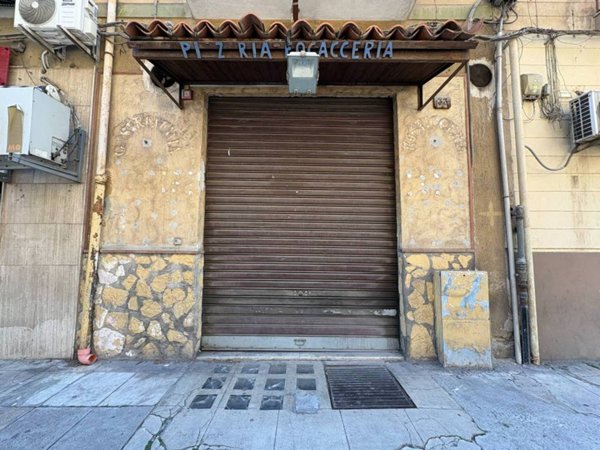 negozio in vendita a Palermo in zona Oreto
