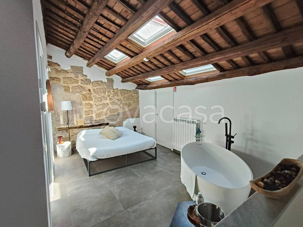 appartamento in vendita a Palermo in zona Centro storico