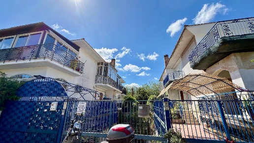 appartamento in vendita a Palermo in zona Mondello