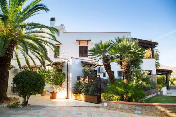 casa indipendente in vendita a Palermo