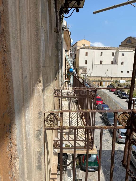 appartamento in vendita a Palermo in zona Centro storico