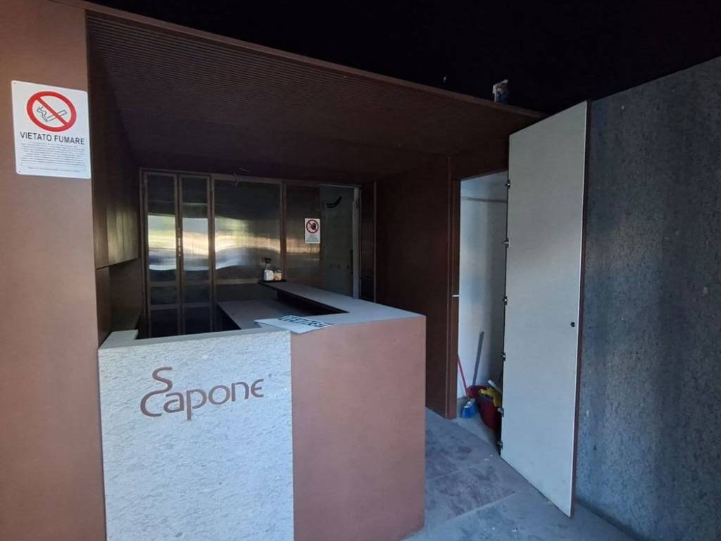 negozio in vendita a Palermo in zona Politeama