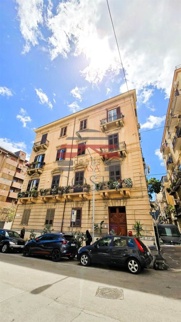 appartamento in vendita a Palermo in zona Zisa