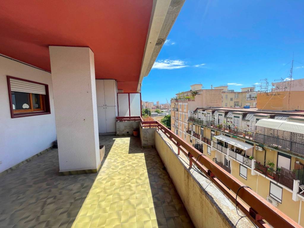 appartamento in vendita a Palermo in zona Libertà