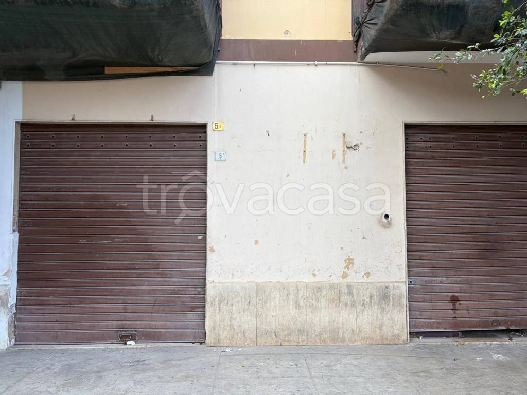 locale commerciale in vendita a Palermo in zona Acqua dei Corsari