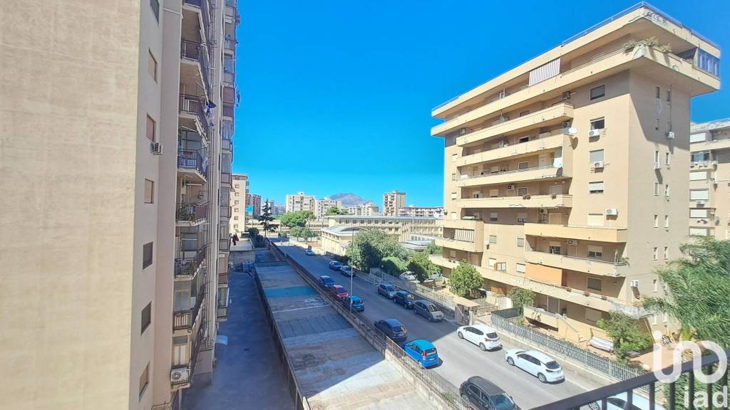 appartamento in vendita a Palermo in zona Oreto